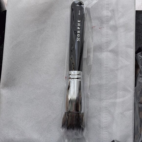 Morphe Round Buffer Brush M446 NEW - Picture 1 of 3